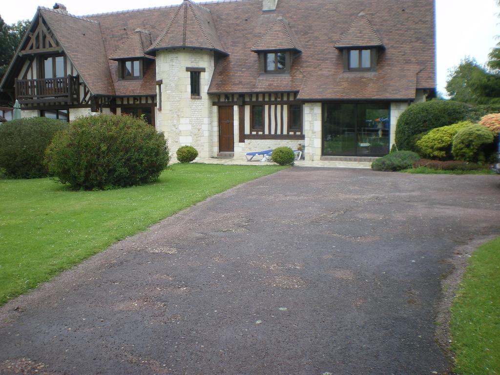 Villa Les Hibiscus Honfleur Exterior foto